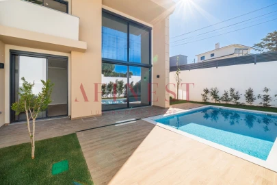 Moradia T4 para Venda em Alcabideche