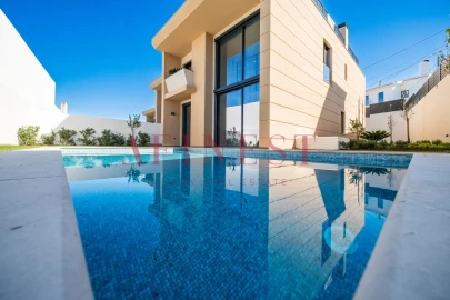 Moradia T4 para Venda em Alcabideche