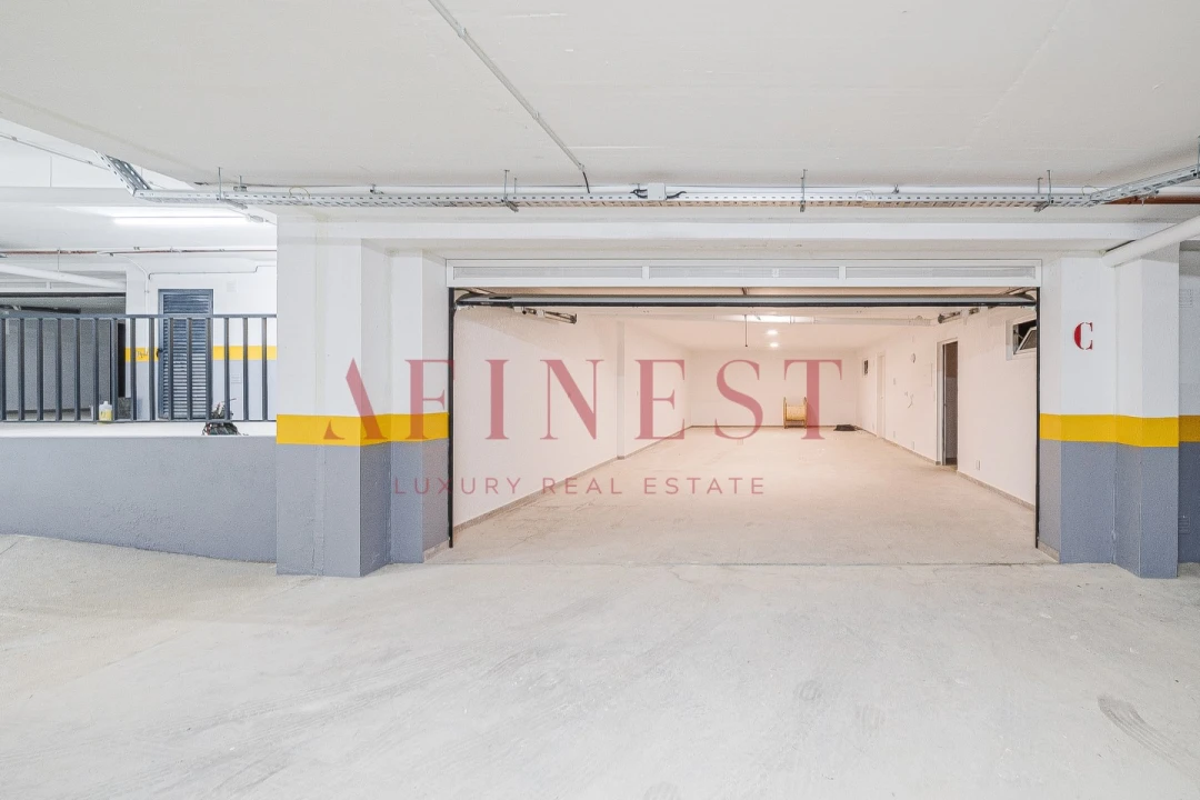 Moradia T4 para Venda em Alcabideche Foto 49