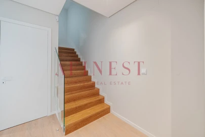 Moradia T4 para Venda em Alcabideche