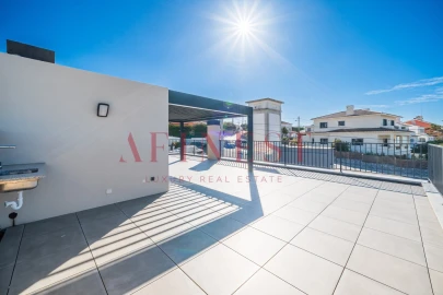 Moradia T4 para Venda em Alcabideche
