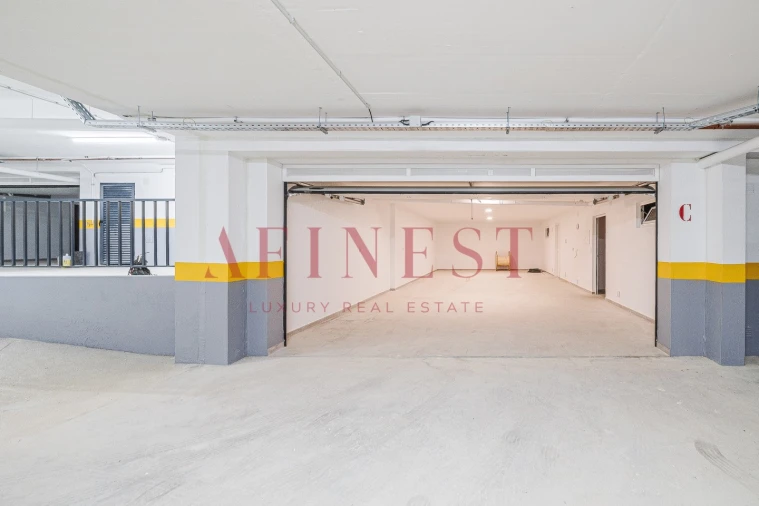 Moradia T4 para Venda em Alcabideche Foto 49