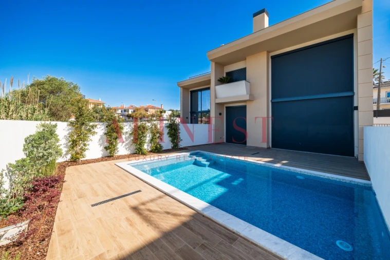 Moradia T4 para Venda em Alcabideche Foto 51