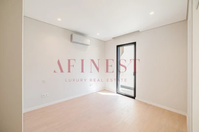 Moradia T4 para Venda em Alcabideche