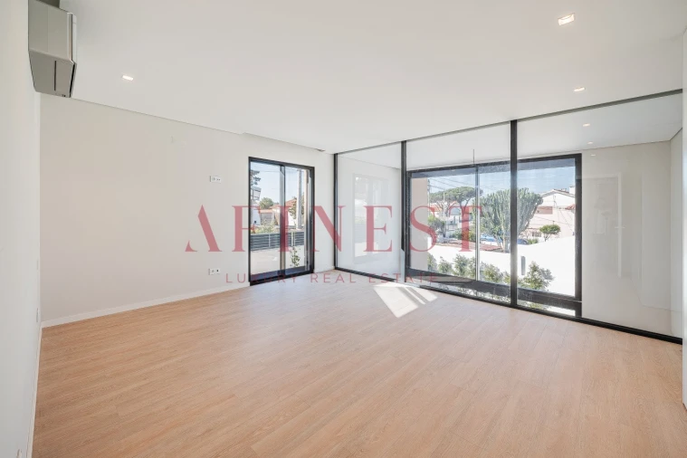 Moradia T4 para Venda em Alcabideche Foto 26