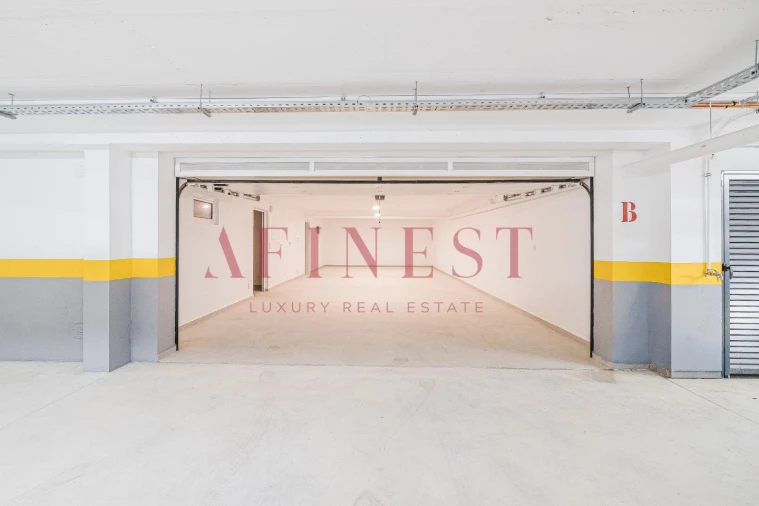 Moradia T4 para Venda em Alcabideche Foto 49