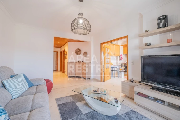 Apartamento T2 para Venda em Quinta do Conde Foto 4