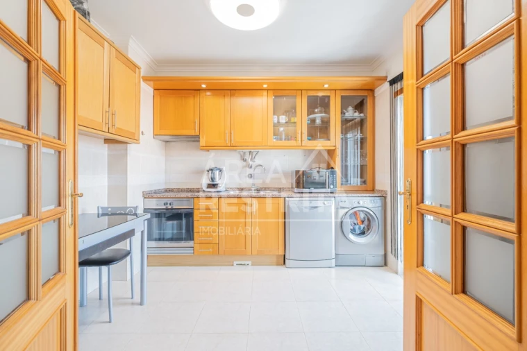 Apartamento T2 para Venda em Quinta do Conde Foto 12