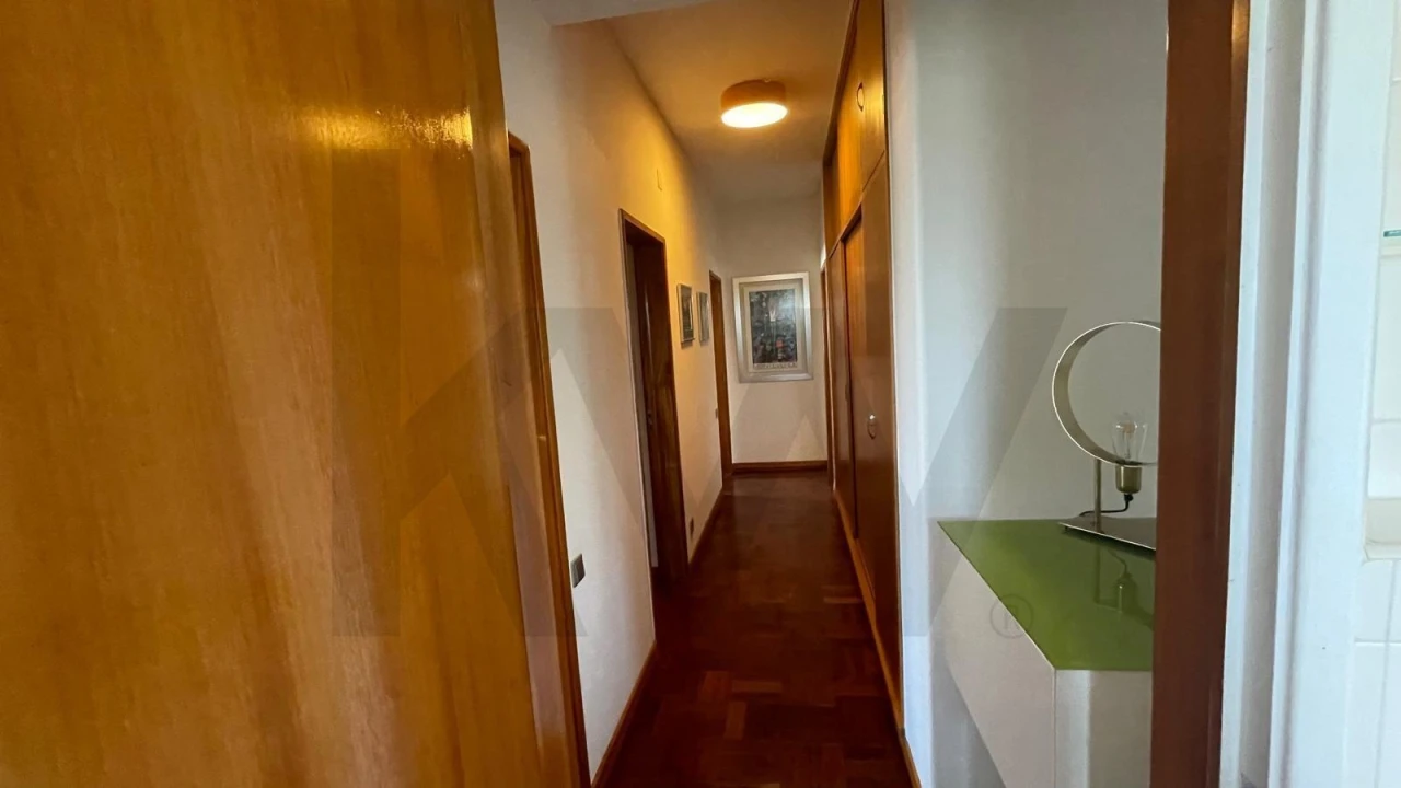 Apartamento T2 para Arrendamento em Carcavelos e Parede Foto 11