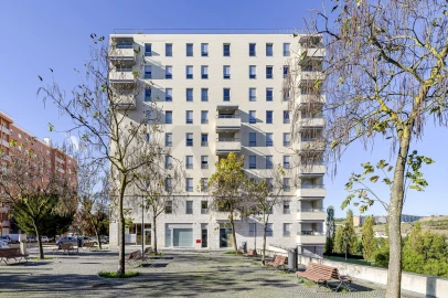 Loja para Arrendamento em Lumiar