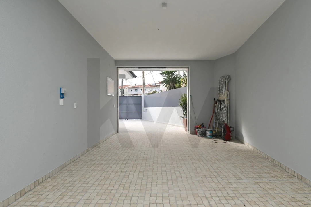 Moradia T4 para Venda em Alcabideche Foto 4