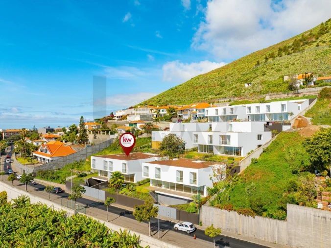 Moradia T3 para Venda em São Martinho Foto 22