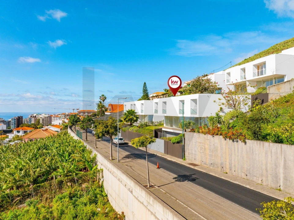 Moradia T3 para Venda em São Martinho Foto 30