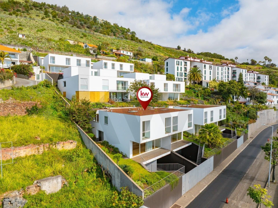 Moradia T3 para Venda em São Martinho Foto 43