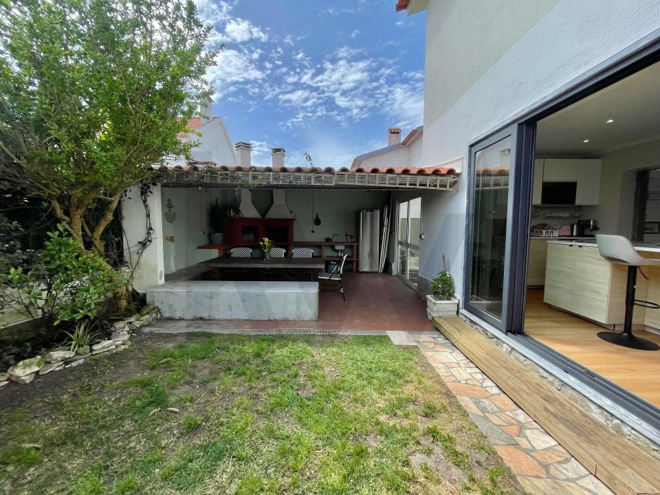 Moradia T4 para Venda em Ericeira Foto 14