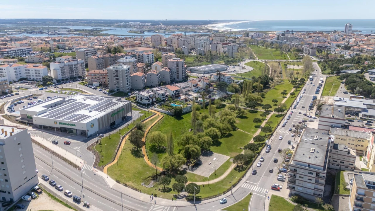 Apartamento T3 para Venda em Tavarede Foto 32
