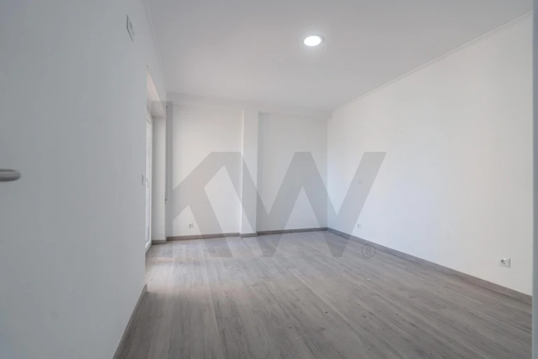 Apartamento T3 para Venda em Tavarede Foto 13