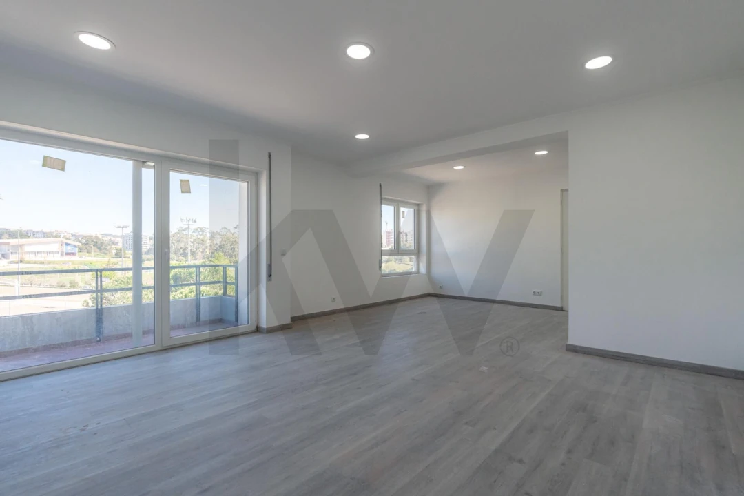 Apartamento T3 para Venda em Tavarede Foto 1