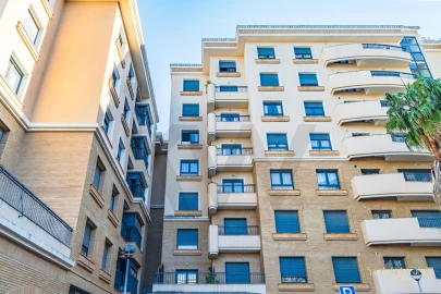 Apartamento T3 para Arrendamento em Santo António dos Cavaleiros e Frielas