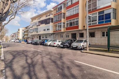 Apartamento T3 para Venda em Alfragide