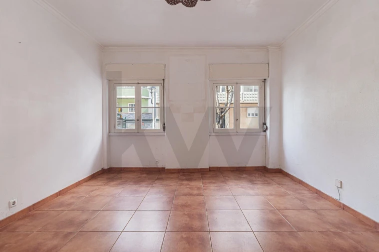 Apartamento T3 para Venda em Alfragide Foto 4