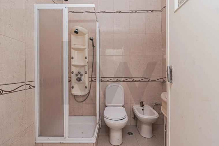 Apartamento T3 para Venda em Alfragide Foto 24