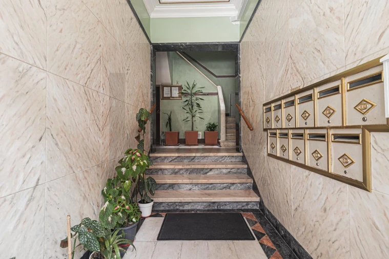 Apartamento T3 para Venda em Alfragide Foto 3