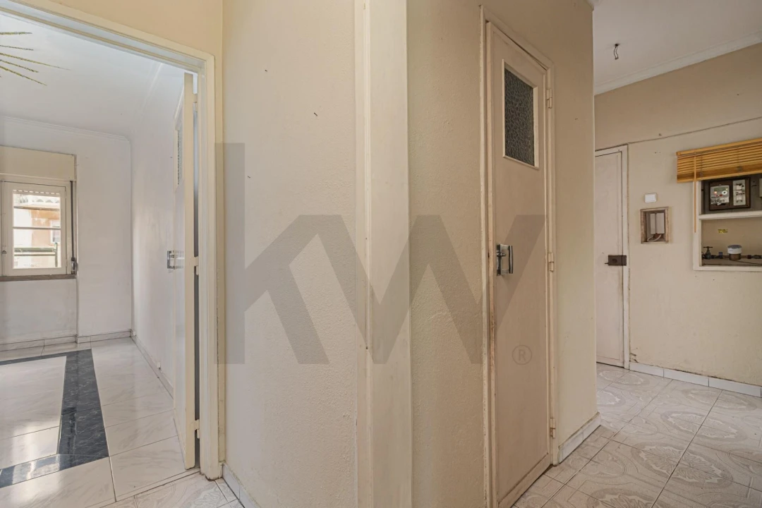 Apartamento T3 para Venda em Alfragide Foto 17