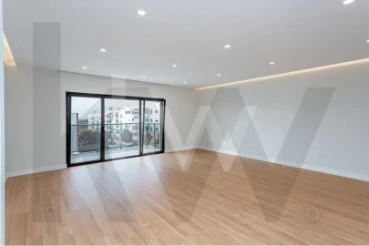 Apartamento T3 para Arrendamento em Oeiras e São Julião da Barra, Paço de Arcos e Caxias