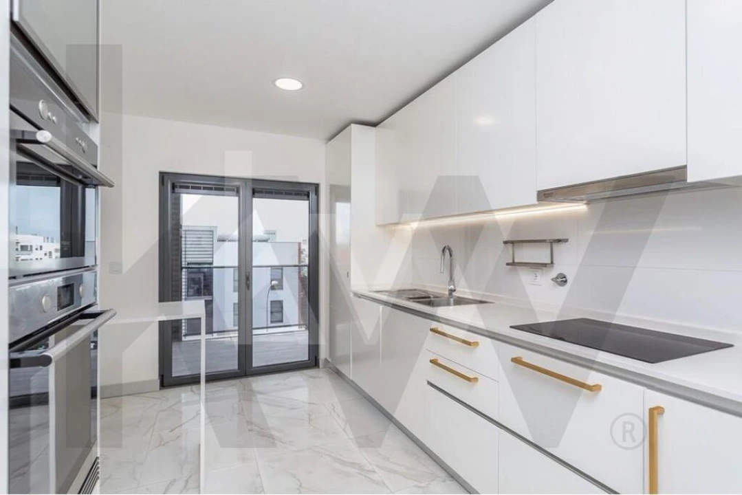 Apartamento T3 para Arrendamento em Oeiras e São Julião da Barra, Paço de Arcos e Caxias Foto 8