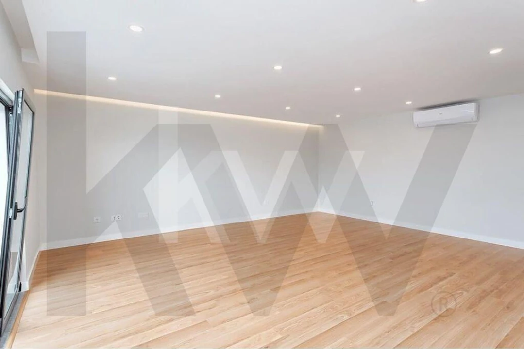 Apartamento T3 para Arrendamento em Oeiras e São Julião da Barra, Paço de Arcos e Caxias Foto 36