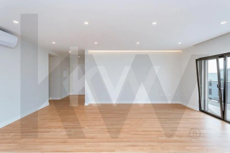 Apartamento T3 para Arrendamento em Oeiras e São Julião da Barra, Paço de Arcos e Caxias Foto 34