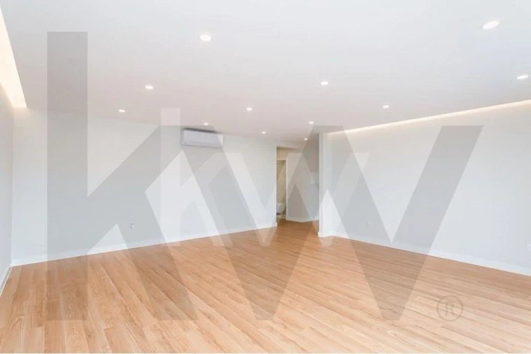 Apartamento T3 para Arrendamento em Oeiras e São Julião da Barra, Paço de Arcos e Caxias Foto 37