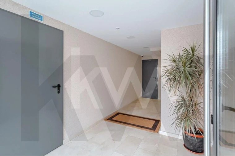 Apartamento T3 para Arrendamento em Oeiras e São Julião da Barra, Paço de Arcos e Caxias Foto 19