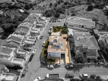 Moradia T5 para Venda em Alvor