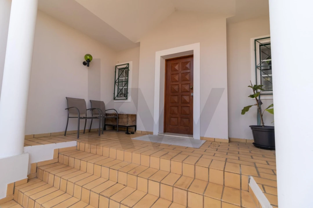 Moradia T5 para Venda em Alvor Foto 3