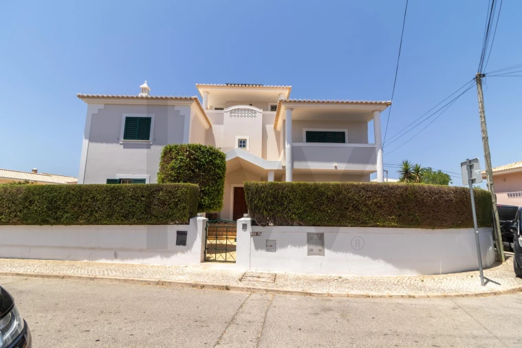 Moradia T5 para Venda em Alvor Foto 52