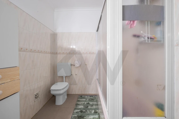 Apartamento T2 para Venda em Ramada e Caneças Foto 9