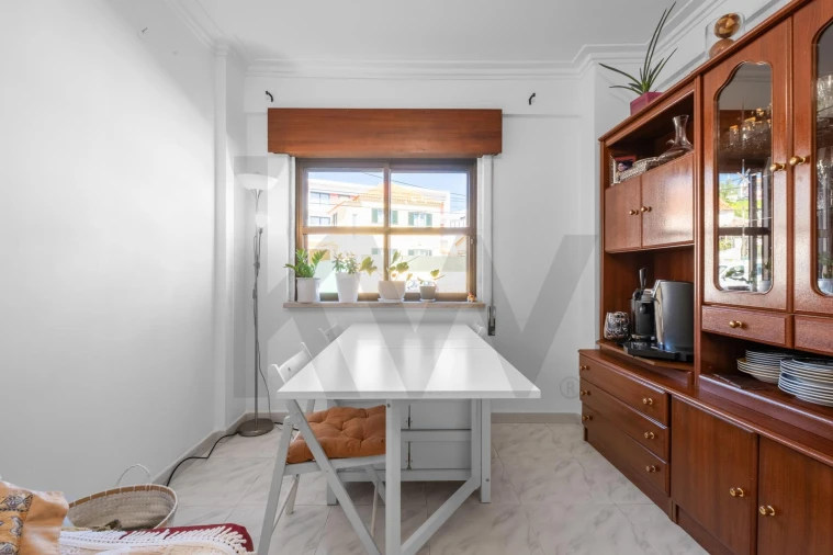 Apartamento T2 para Venda em Ramada e Caneças Foto 16