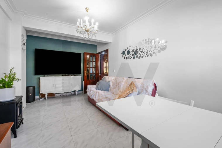 Apartamento T2 para Venda em Ramada e Caneças Foto 18