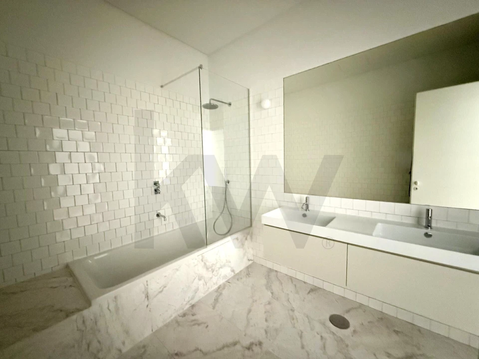 Apartamento T2 para Arrendamento em Beato Foto 14