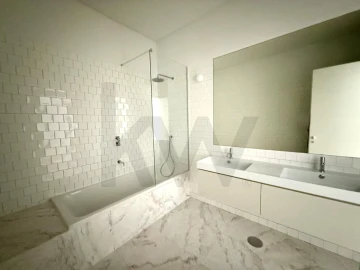 Apartamento T2 para Arrendamento em Beato