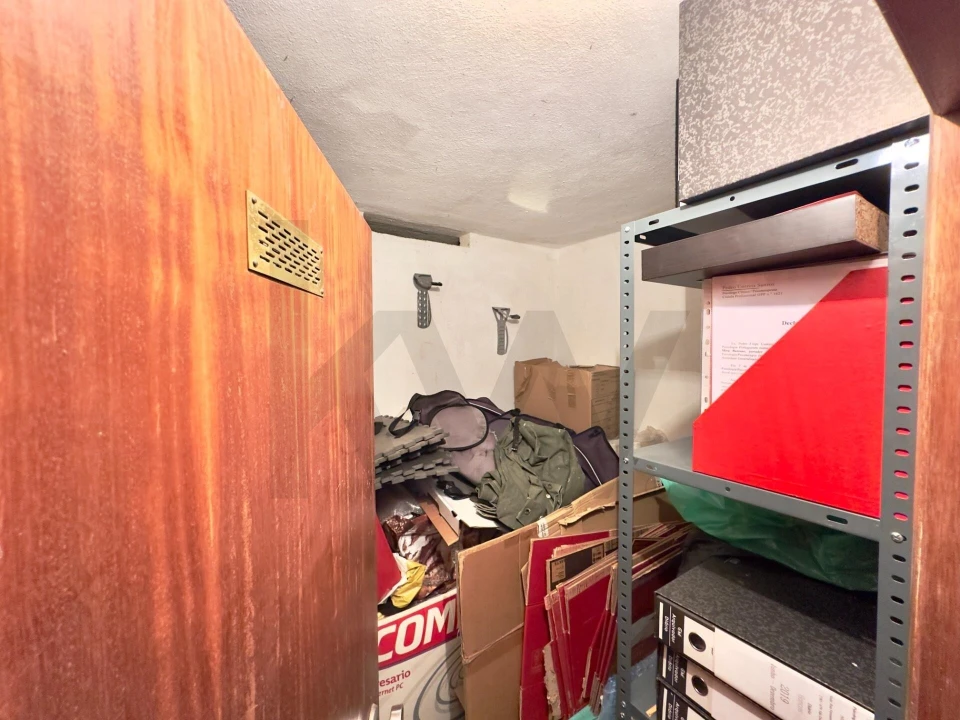 Apartamento T2 para Venda em São Domingos de Rana Foto 33