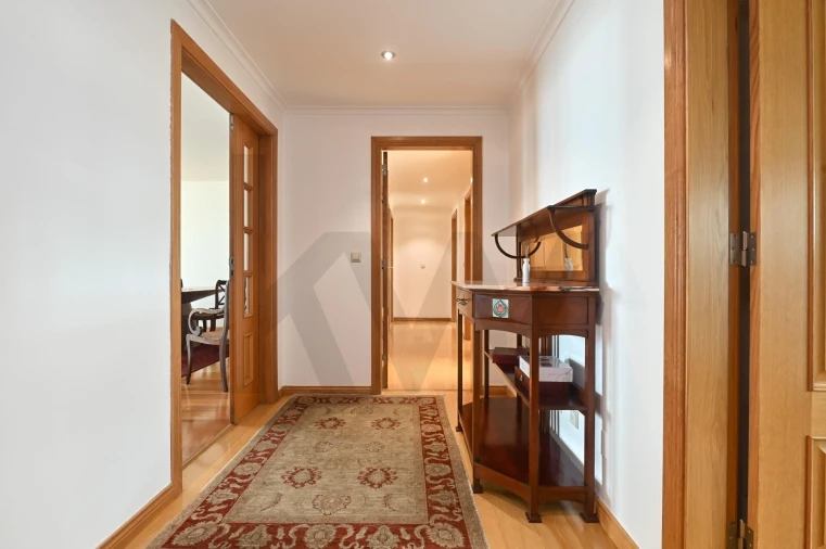 Apartamento T3 para Venda em Oeiras e São Julião da Barra, Paço de Arcos e Caxias Foto 2