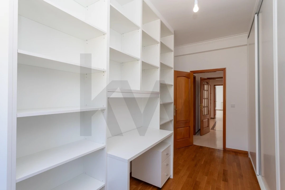 Apartamento T3 para Venda em Oeiras e São Julião da Barra, Paço de Arcos e Caxias Foto 10