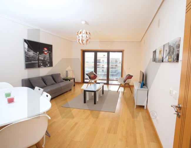 Apartamento T3 para Venda em Sacavém e Prior Velho Foto 16