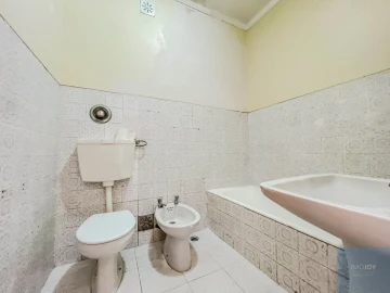 Apartamento T2 para Venda em Oeiras e São Julião da Barra, Paço de Arcos e Caxias