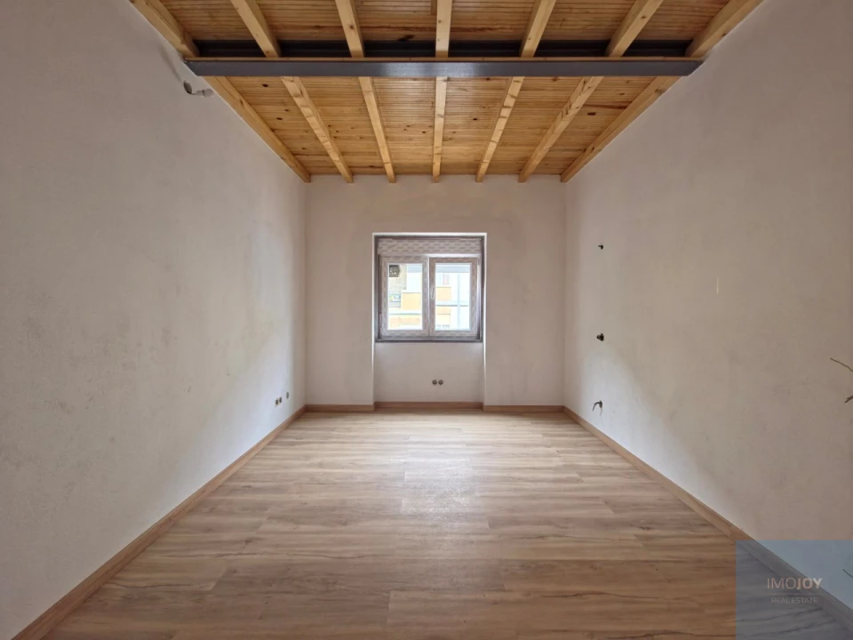 Moradia T5 para Venda em Cacém e São Marcos Foto 8