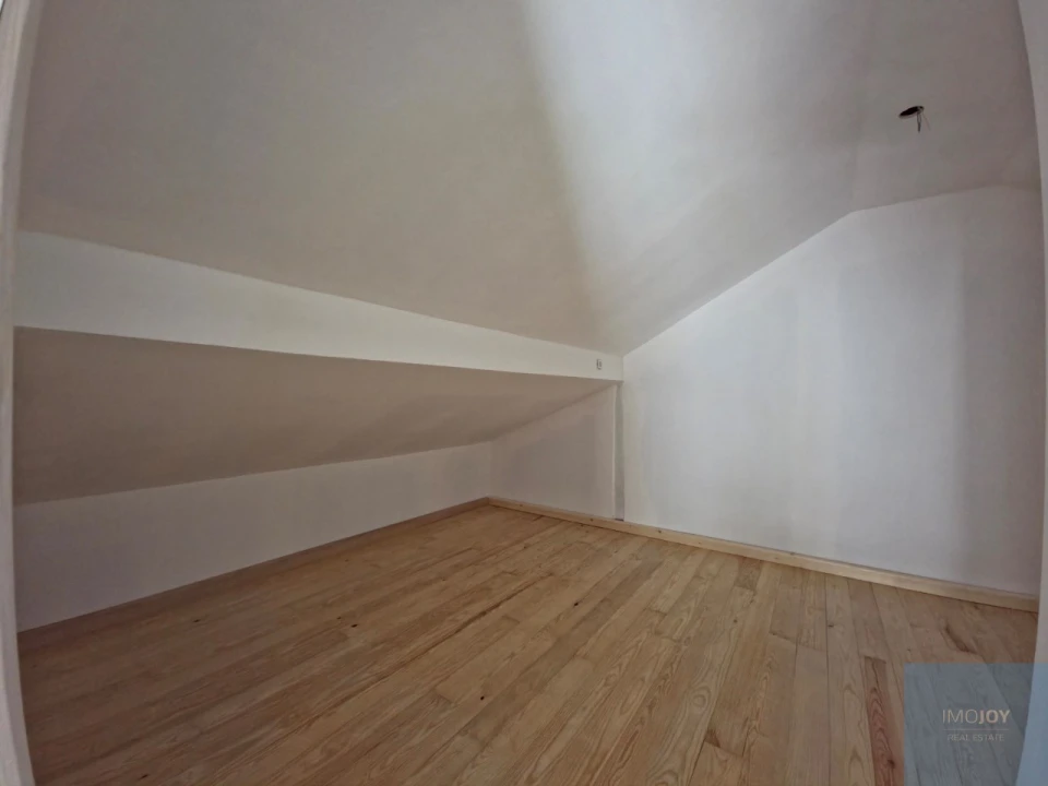 Moradia T5 para Venda em Cacém e São Marcos Foto 13