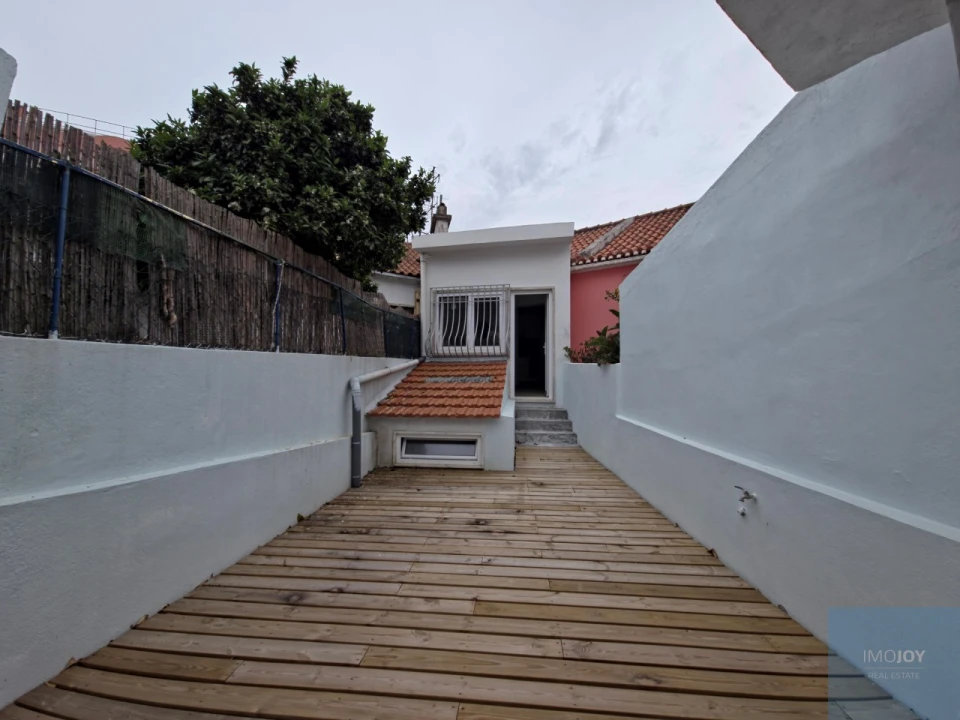 Moradia T5 para Venda em Cacém e São Marcos Foto 18